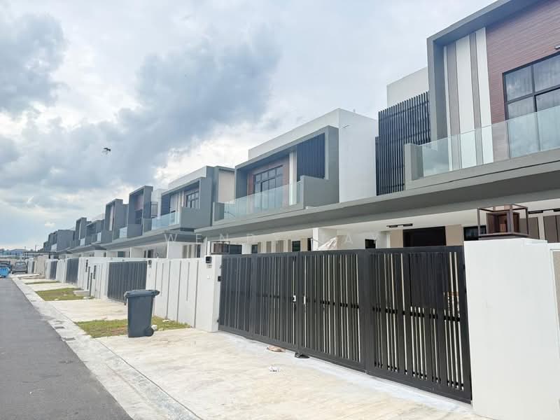 Rumah Berkembar untuk Dijual di Taman Sutera Utama (Skudai) - Wendy Tay - PropertyGuru.com.my