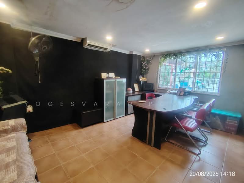 Rumah Berkembar untuk Dijual di Taman Sri Andalas (Klang) - Yogesvaran Poovan - Interior - PropertyGuru.com.my