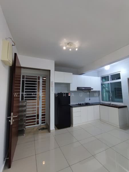 Service Residence for Rent at Larkin Heights - Wong Shau Wei - Kitchen - PropertyGuru.com.my