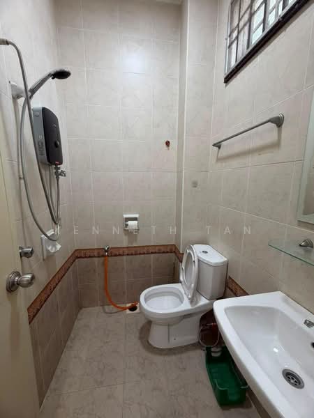 Terraced House for Rent in Johor Bahru (Johor) - Kenneth Tan - Bathroom - PropertyGuru.com.my