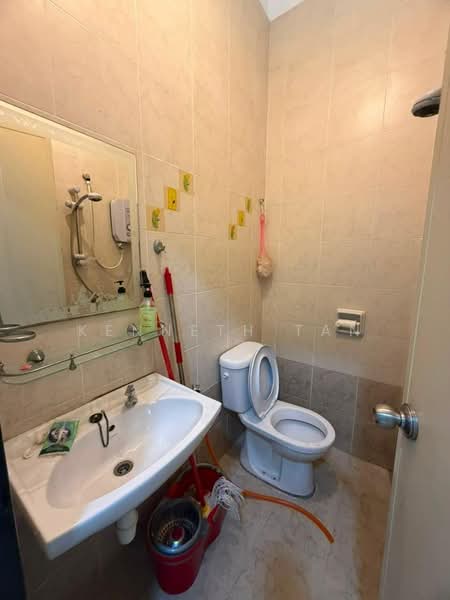 Terraced House for Rent in Johor Bahru (Johor) - Kenneth Tan - Bathroom - PropertyGuru.com.my
