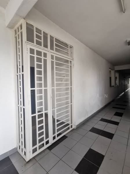 Apartment for Sale at Residensi Hijauan Lumayan - Shirley Chan - Corridor - PropertyGuru.com.my