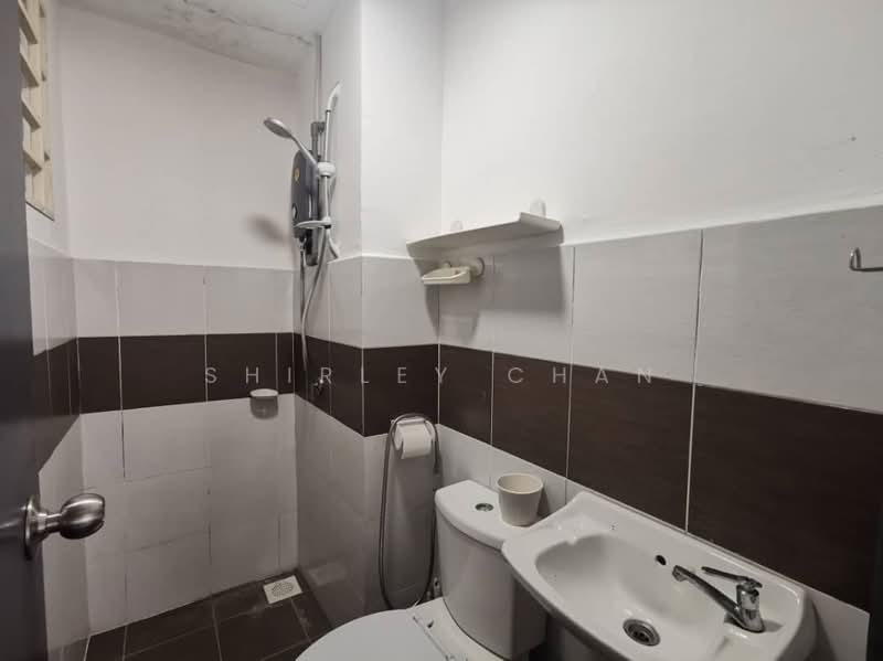 Apartment for Sale at Residensi Hijauan Lumayan - Shirley Chan - Bathroom - PropertyGuru.com.my