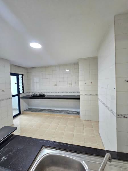 Pangsapuri untuk Disewa di Aster Court - Nikko Soh - Kitchen - PropertyGuru.com.my