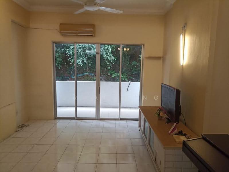 Pangsapuri untuk Dijual di Gambier Heights - Bryan H'ng - Living Room - PropertyGuru.com.my