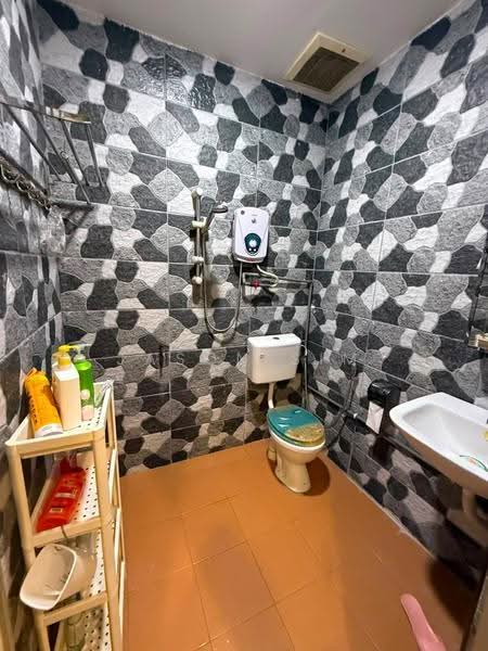 Semi-Detached House for Sale in Skudai (Johor) - Jason Sim - Bathroom - PropertyGuru.com.my