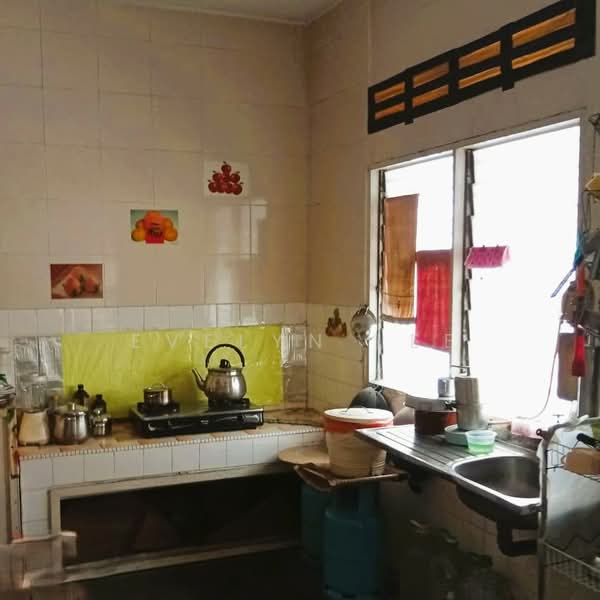 Rumah Teres 2-Tingkat untuk Dijual di Taman Paramount (Petaling Jaya) - Evelyn Lee - Kitchen - PropertyGuru.com.my