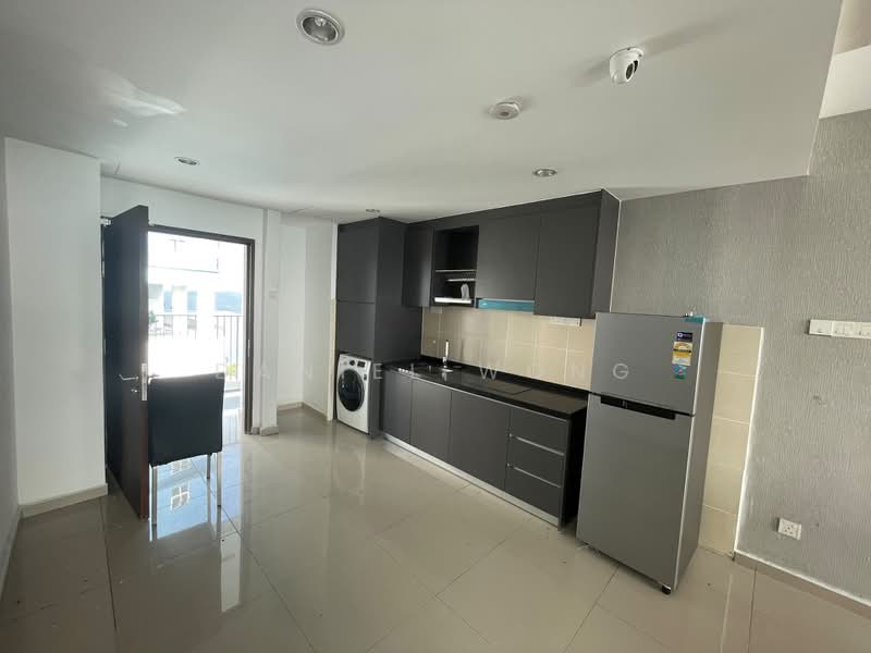 Service Residence for Sale at Encorp Marina - Daniel Wong - Kitchen - PropertyGuru.com.my