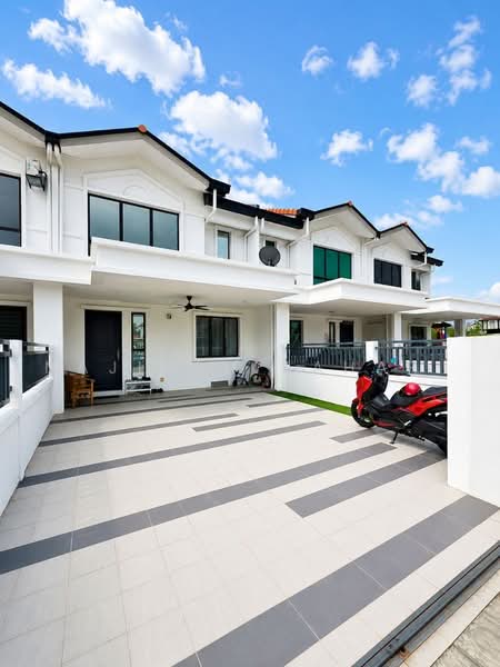 Rumah Teres 2-Tingkat untuk Dijual di Alam Sari (Bangi) - Najibah Sahari - PropertyGuru.com.my
