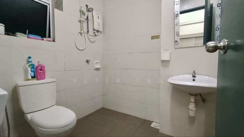 Condominium for Rent at Hijauan Heights - Peter Tan - Bathroom - PropertyGuru.com.my