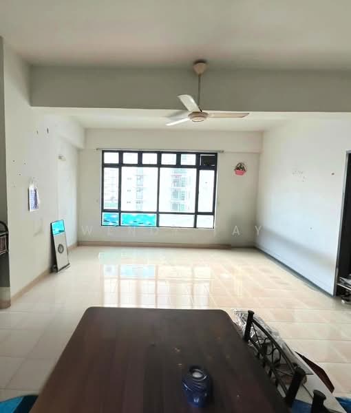 Pangsapuri untuk Dijual di Aster Court - Wendy Tay - Living Room - PropertyGuru.com.my