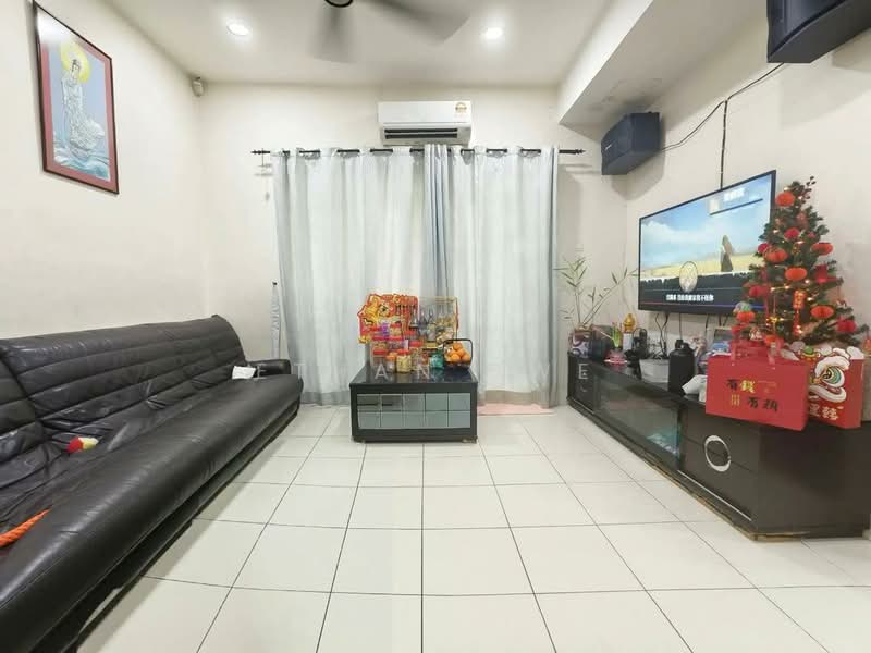 Townhouse for Sale in Batu Caves (Selangor) - Ethan Swe - Living Room - PropertyGuru.com.my