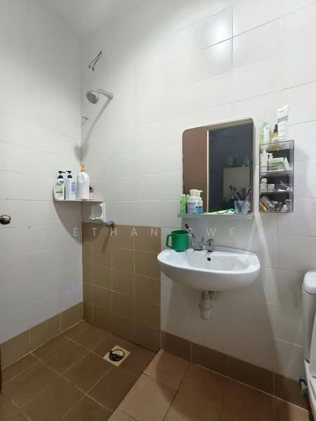 Townhouse for Sale in Batu Caves (Selangor) - Ethan Swe - Bathroom - PropertyGuru.com.my