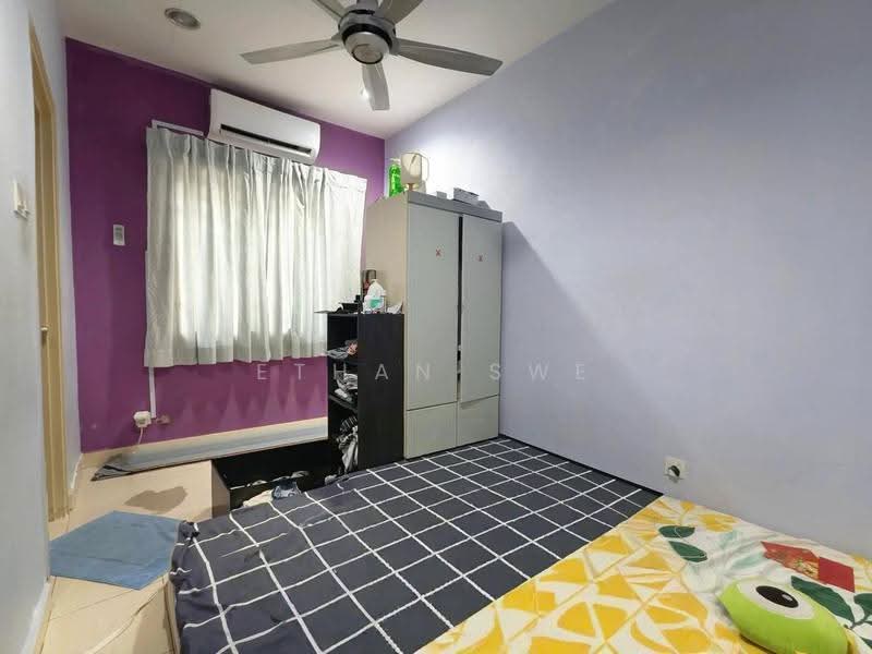 Townhouse for Sale in Batu Caves (Selangor) - Ethan Swe - Bedroom - PropertyGuru.com.my