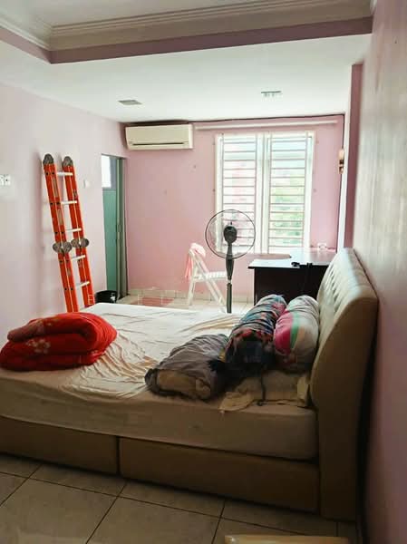 2.5-storey Terraced House for Sale in Taman Sri Gombak (Gombak) - Evelyn Lee - Bedroom - PropertyGuru.com.my
