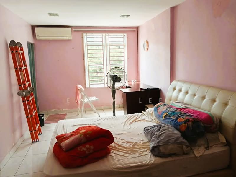 2.5-storey Terraced House for Sale in Taman Sri Gombak (Gombak) - Evelyn Lee - Bedroom - PropertyGuru.com.my