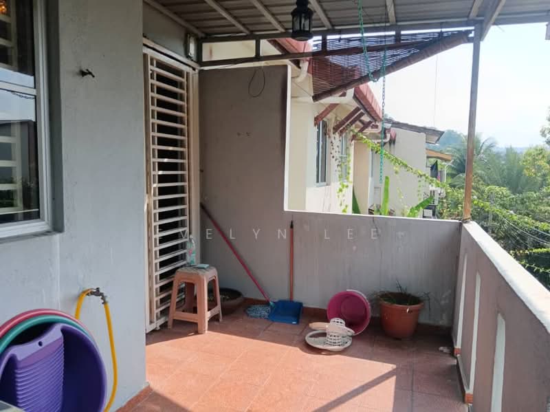 2.5-storey Terraced House for Sale in Taman Sri Gombak (Gombak) - Evelyn Lee - Balcony - PropertyGuru.com.my