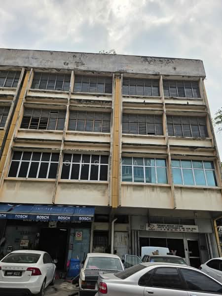 Shop / Office untuk Dijual di Kawasan Perindustrian trisegi (Sungai Besi) - Ong Yan - Exterior - PropertyGuru.com.my