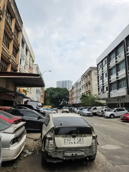 Shop / Office untuk Dijual di Kawasan Perindustrian trisegi (Sungai Besi) - Ong Yan - Exterior - PropertyGuru.com.my