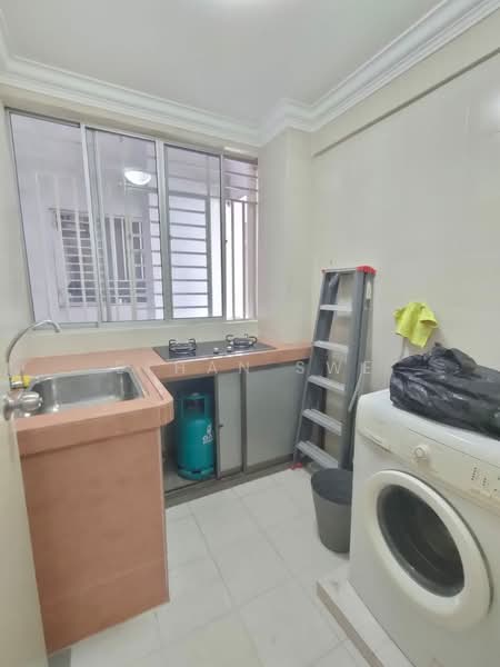 Kondominium untuk Disewa di Cova Suites - Ethan Swe - Kitchen - PropertyGuru.com.my
