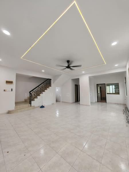 2-storey Terraced House for Sale in Taman Puteri Wangsa (Ulu Tiram) - Edmund Loh - Living Room - PropertyGuru.com.my