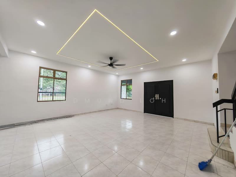 2-storey Terraced House for Sale in Taman Puteri Wangsa (Ulu Tiram) - Edmund Loh - Living Room - PropertyGuru.com.my