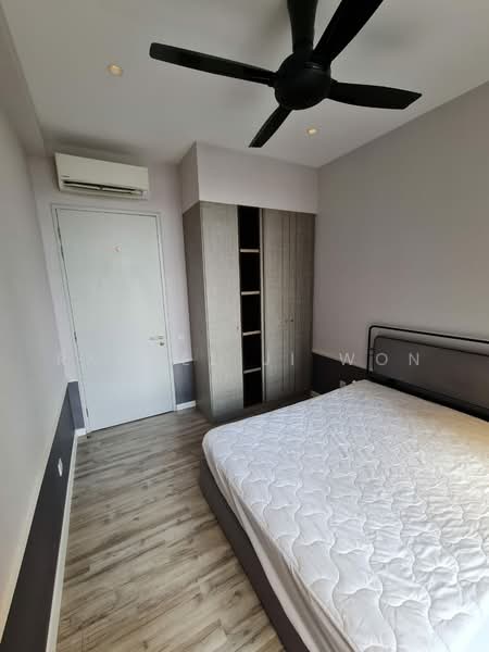 Service Residence for Sale at Millerz Square Serviced Residence - Rachel Ji Won - Bedroom - PropertyGuru.com.my