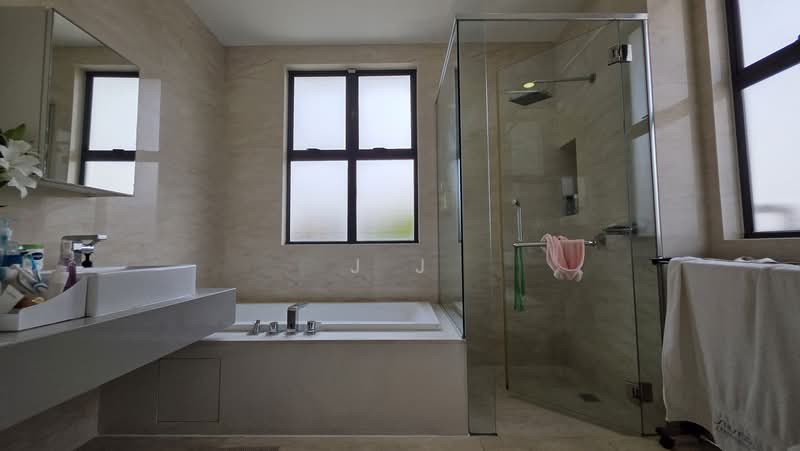Bungalow House untuk Dijual di Kota Kemuning (Shah Alam) - J J - Bathroom - PropertyGuru.com.my