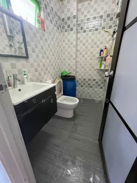 Pangsapuri untuk Dijual di Jasmine Court - Rachel Ji Won - Bathroom - PropertyGuru.com.my