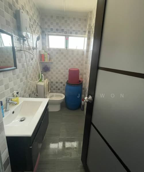 Pangsapuri untuk Dijual di Jasmine Court - Rachel Ji Won - Bathroom - PropertyGuru.com.my