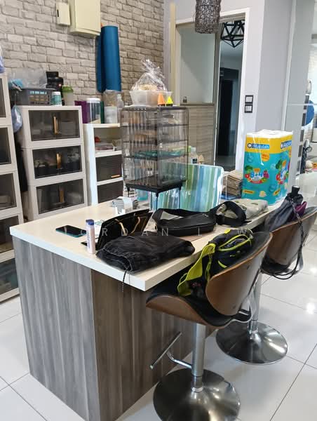 Service Residence for Sale at Skypod Residence - Jordan Low - Interior - PropertyGuru.com.my