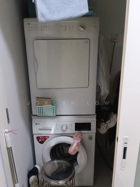 Service Residence for Sale at Skypod Residence - Jordan Low - Interior - PropertyGuru.com.my