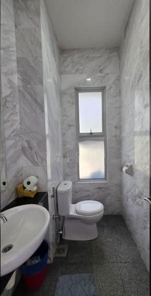 Bungalow House untuk Dijual di Laman Seri (Shah Alam) - Shiqin Saidin - Bathroom - PropertyGuru.com.my