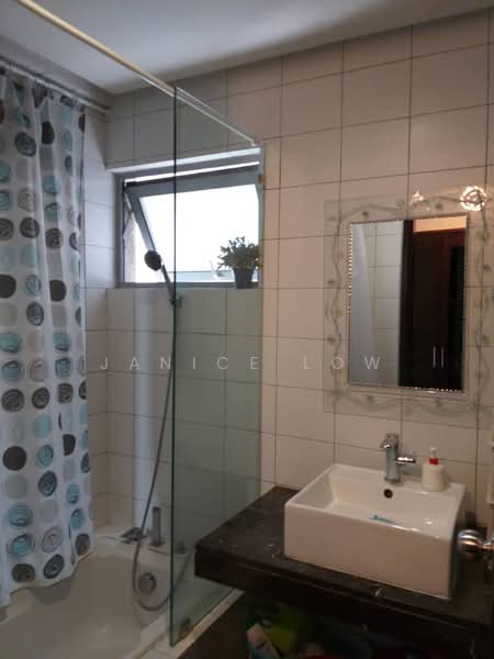 Kediaman Servis untuk Dijual di Serviced Residence @ PJ8 - Janice Low - Bathroom - PropertyGuru.com.my