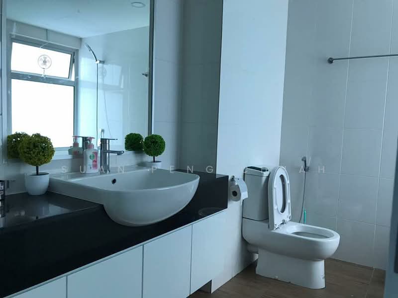 Kondominium untuk Dijual di The Latitude Condominium - Suan Peng Chuah - Bathroom - PropertyGuru.com.my