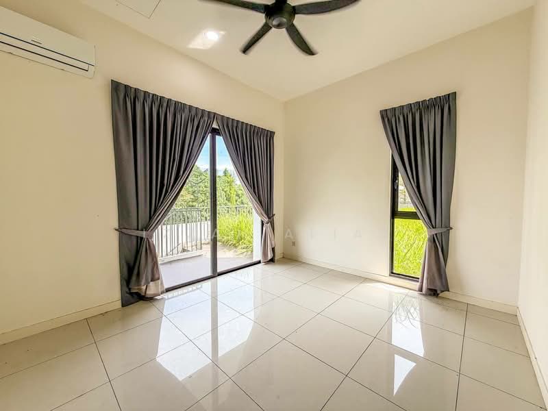 Rumah Berkembar untuk Dijual di Taman Bukit Palma (Kajang) - Izzah Alias - Bedroom - PropertyGuru.com.my