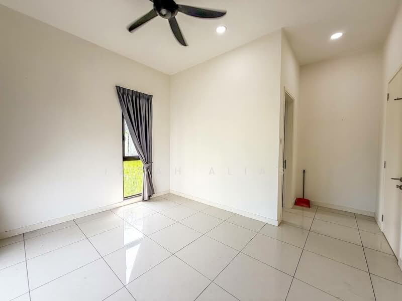 Rumah Berkembar untuk Dijual di Taman Bukit Palma (Kajang) - Izzah Alias - Interior - PropertyGuru.com.my