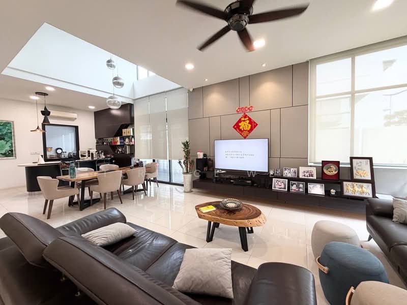 Tanah Kediaman untuk Disewa di Taman Taynton View (Cheras) - Terence Wee - Living Room - PropertyGuru.com.my