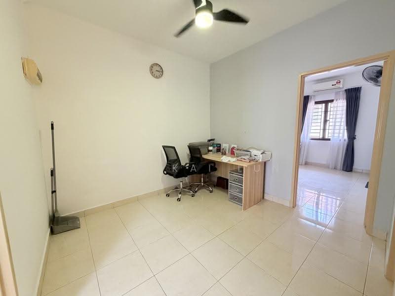 Rumah Teres 2-Tingkat untuk Dijual di Johor Bahru (Johor) - Tan Kai Lun - Study - PropertyGuru.com.my