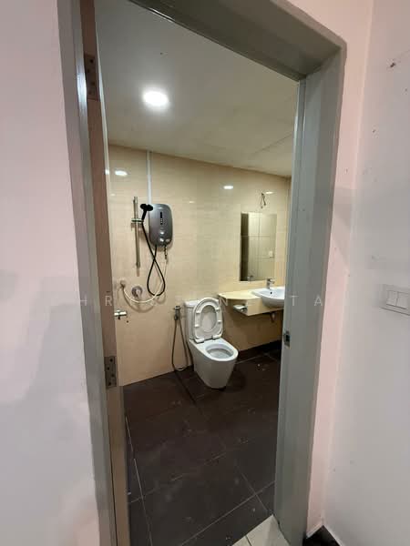 Kondominium untuk Disewa di Hijauan Saujana - Christine Tan - Bathroom - PropertyGuru.com.my