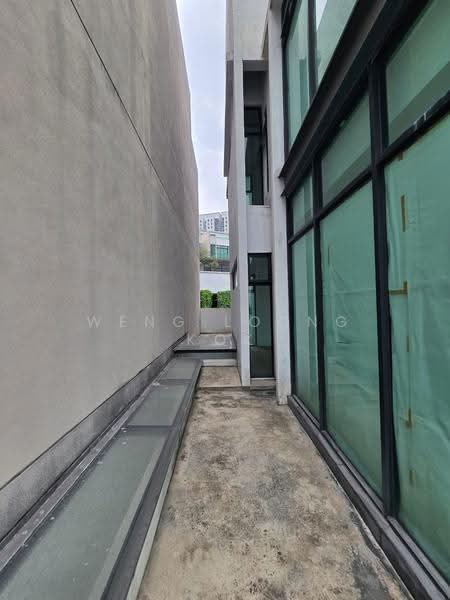 Rumah Banglo untuk Disewa di Taman Danau Desa (Taman Desa) - Weng Loong Kok - Exterior - PropertyGuru.com.my