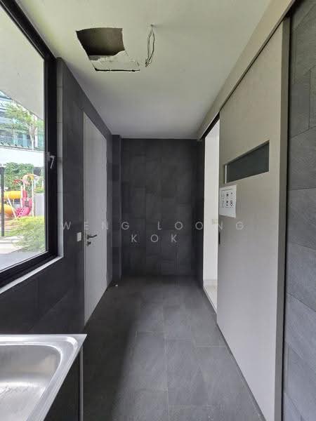Rumah Banglo untuk Disewa di Taman Danau Desa (Taman Desa) - Weng Loong Kok - Corridor - PropertyGuru.com.my