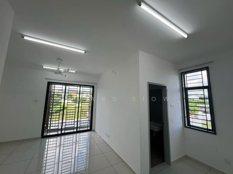 Rumah Teres 2-Tingkat untuk Disewa di Austin Crest (Johor Bahru) - Edward Siow - Living Room - PropertyGuru.com.my