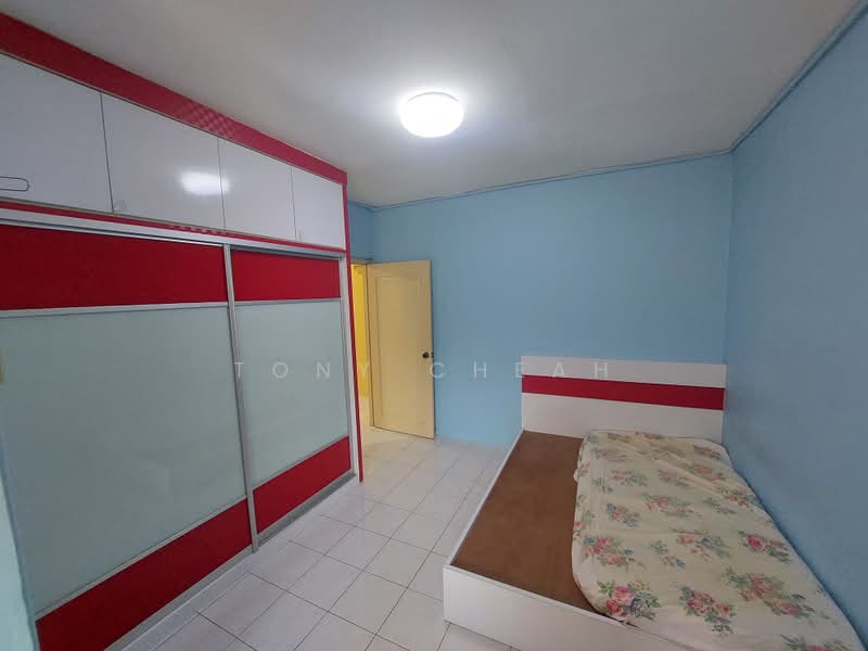 Apartment for Sale at Sri Impian Apartment - Tony Cheah - Bedroom - PropertyGuru.com.my