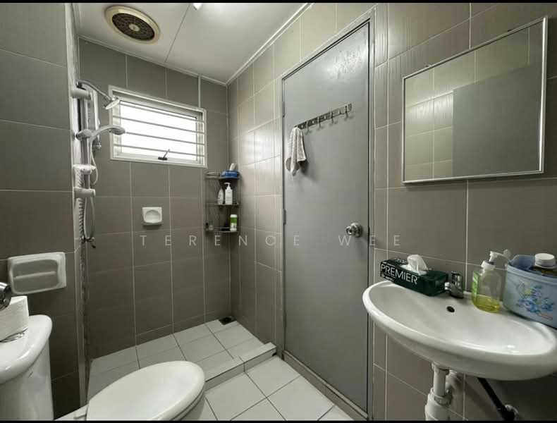 Rumah Teres 2-Tingkat untuk Disewa di Bandar Mahkota Cheras (Cheras) - Terence Wee - Bathroom - PropertyGuru.com.my