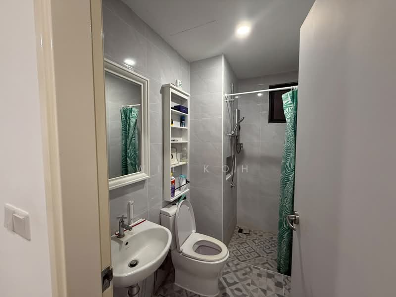 Kediaman Servis untuk Disewa di Akasa - Wil Koh - Bathroom - PropertyGuru.com.my