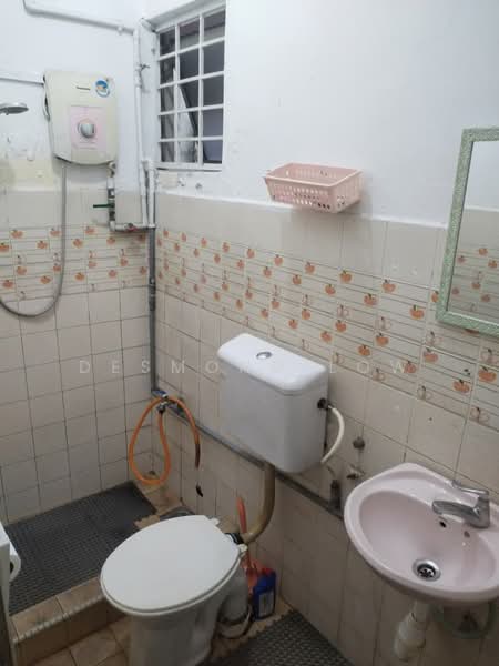 2-storey Terraced House for Rent in Sri Petaling (Kuala Lumpur) - Desmond Low - Bathroom - PropertyGuru.com.my