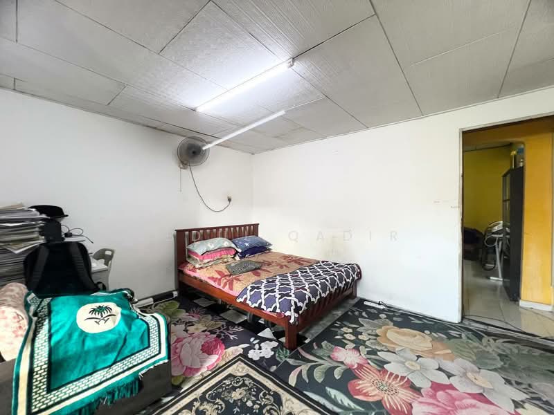 2-storey Terraced House for Sale in Pjs 4 (Petaling Jaya) - Abdul Qadir - PropertyGuru.com.my