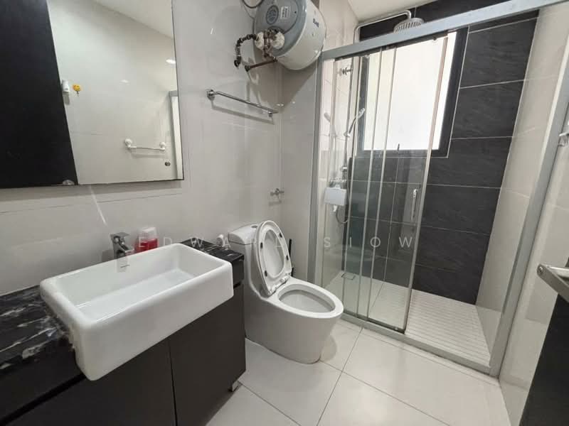 Condominium for Rent at Bay Point @ Country Garden Danga Bay - Edward Siow - Bathroom - PropertyGuru.com.my