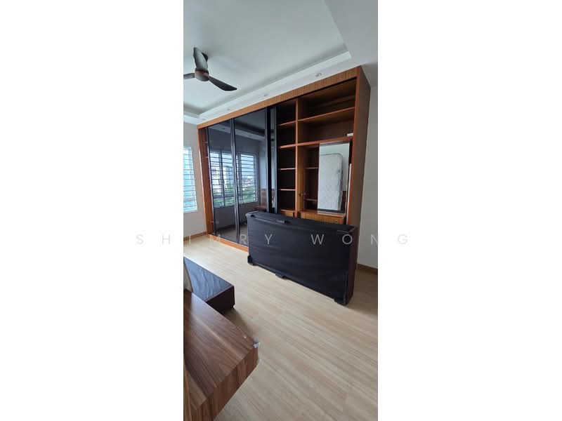 Kediaman Servis untuk Dijual di Desa Green - Shimry Wong - Bedroom - PropertyGuru.com.my